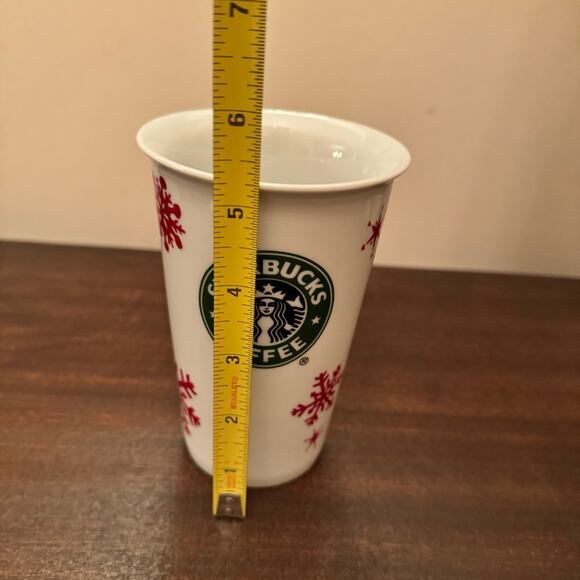 Starbucks 2010 CHRISTMAS White Travel Mug Silicone Lid Red Snowflakes Coffee Cup - Picture 11 of 14